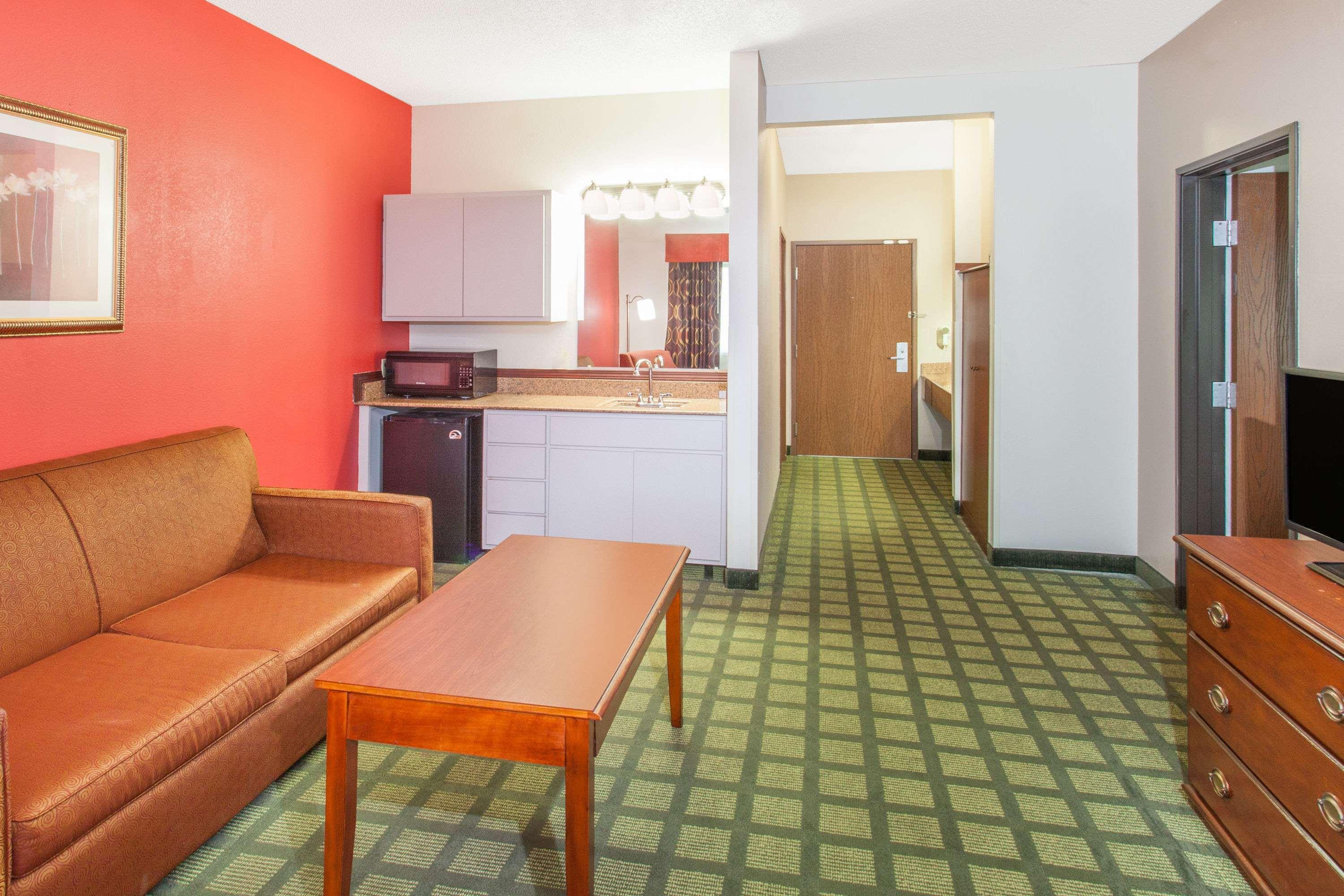 Hotel Ramada Limited Decatur Forsyth Esterno foto